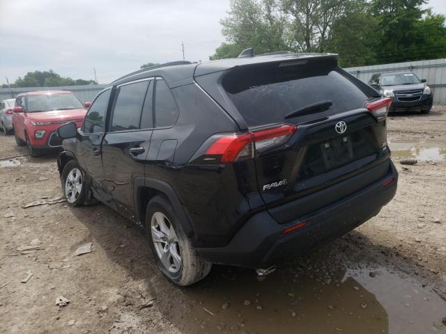 Photo 3 from auction – 2021 TOYOTA RAV4 XLE with VIN JTMP1RFV0MD532303
