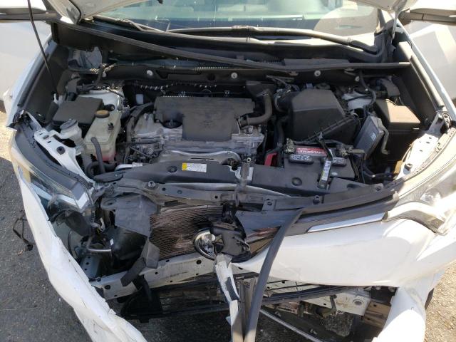 Photo 7 from auction – 2017 TOYOTA RAV4 XLE with VIN 2T3WFREV7HW400274