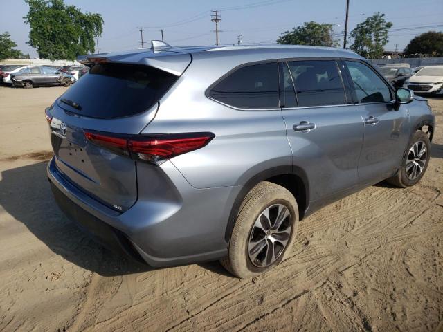 Photo 4 from auction – 2020 TOYOTA HIGHLANDER with VIN 5TDHZRAHXLS008321