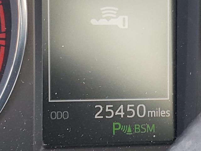 Photo 8 from auction – 2017 TOYOTA RAV4 LIMIT with VIN JTMYFREV7HJ133631