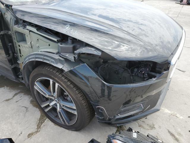 Photo 9 from auction – 2018 VOLVO XC60 T5 with VIN LYV102RK9JB111204