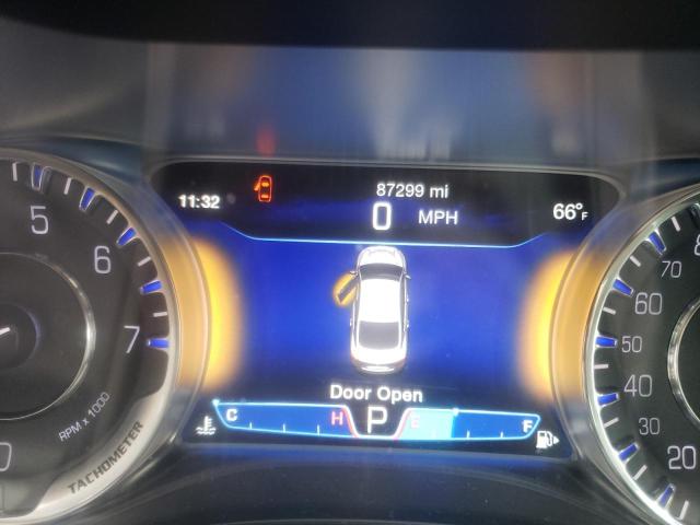 Photo 8 from auction – 2015 CHRYSLER 200 C with VIN 1C3CCCCB7FN705378