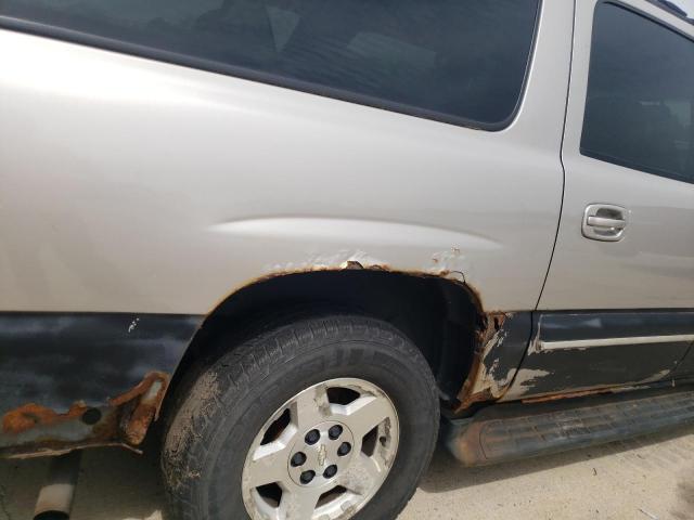Photo 9 from auction – 2004 CHEVROLET SUBURBAN K with VIN 1GNFK16Z74J184165