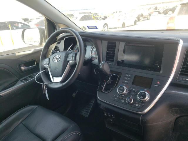 Photo 9 from auction – 2017 TOYOTA SIENNA SE with VIN 5TDXZ3DC4HS843119
