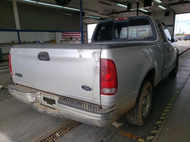 Photo 4 from auction – 2000 FORD F150 with VIN 1FTRX17W5YKA75666