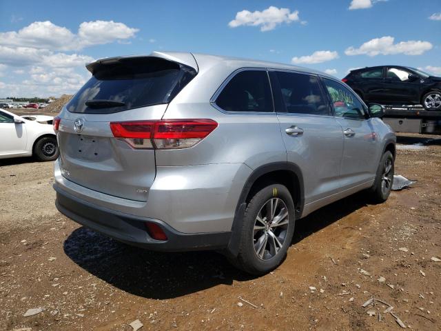 Photo 4 from auction – 2017 TOYOTA HIGHLANDER with VIN 5TDBZRFH2HS475769