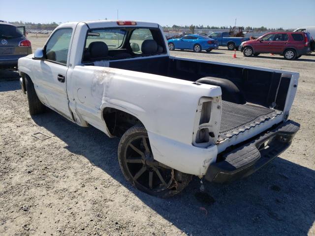 Photo 3 from auction – 2000 CHEVROLET SILVERADO with VIN 1GCEC14V2YZ272954