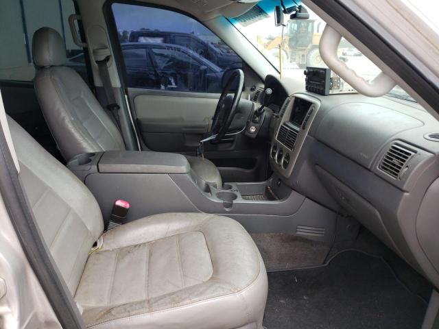 Photo 5 from auction – 2005 FORD EXPLORER X with VIN 1FMZU63K95UA72712