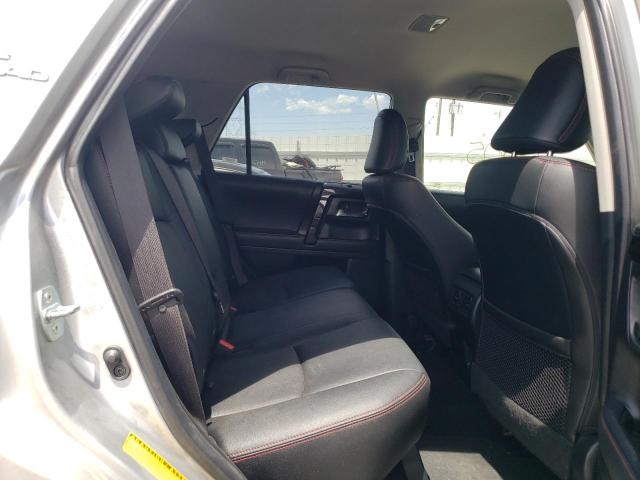 Photo 6 from auction – 2020 TOYOTA 4RUNNER SR with VIN JTEBU5JR6L5801154