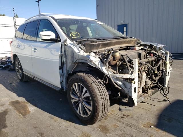 NISSAN PATHFINDER 2017 with VIN 5N1DR2MN0HC677435 - Photo from auction