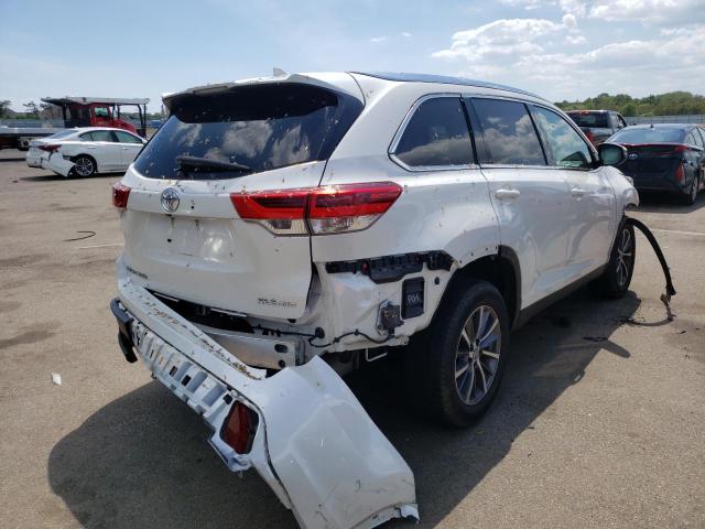 Photo 4 from auction – 2019 TOYOTA HIGHLANDER with VIN 5TDJZRFH7KS592217