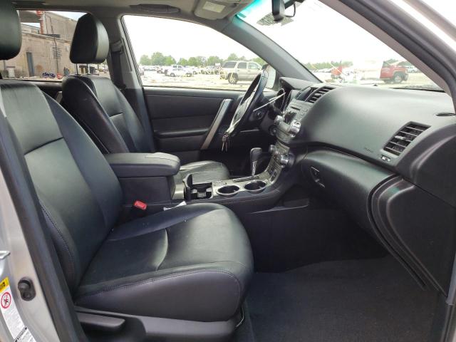 Photo 5 from auction – 2011 TOYOTA HIGHLANDER with VIN 5TDBK3EHXBS056871