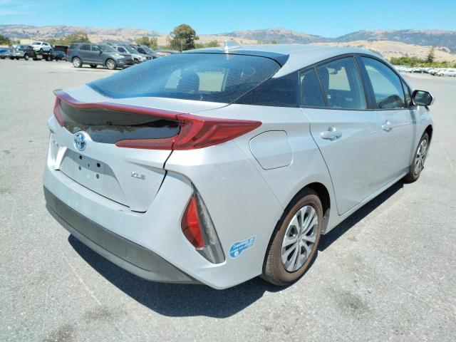 Photo 4 from auction – 2022 TOYOTA PRIUS PRIM with VIN JTDKAMFP2N3197891