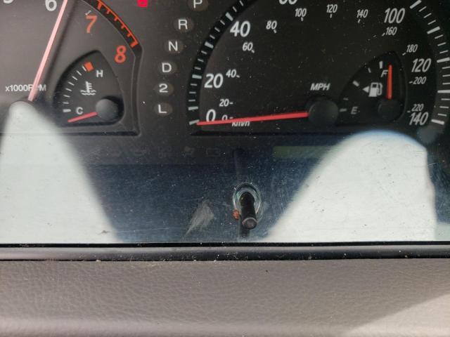 Photo 8 from auction – 2004 TOYOTA CAMRY LE with VIN 4T1BE30K84U295923