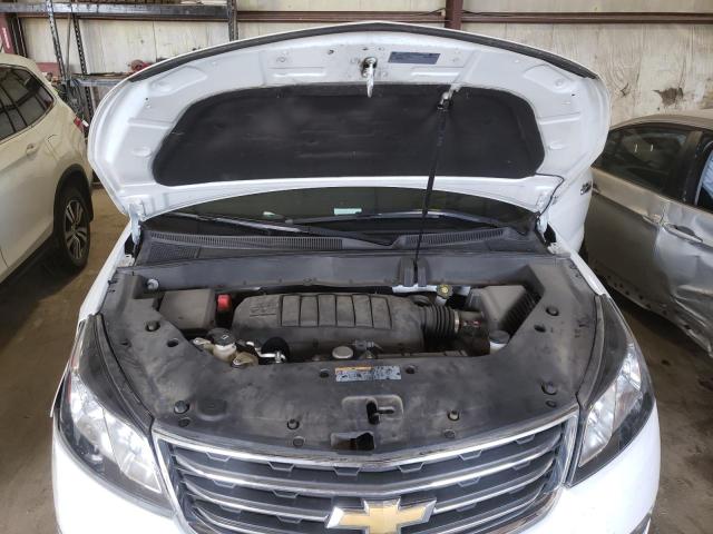 Photo 7 from auction – 2017 CHEVROLET TRAVERSE L with VIN 1GNKRHKD8HJ352785