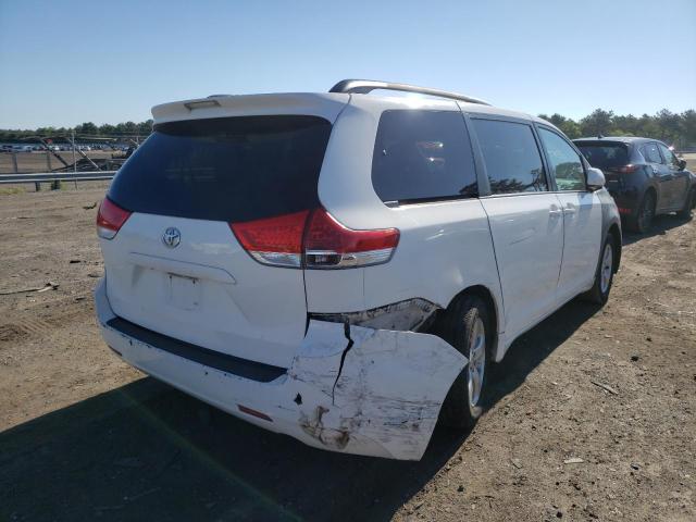 Photo 4 from auction – 2013 TOYOTA SIENNA LE with VIN 5TDKK3DC5DS339915