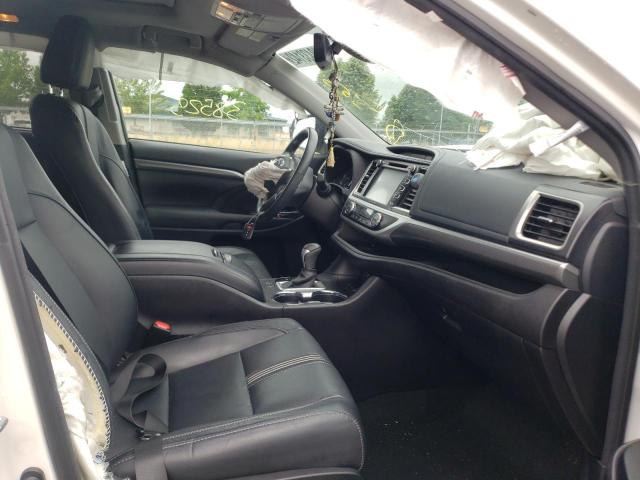 Photo 5 from auction – 2017 TOYOTA HIGHLANDER with VIN 5TDJZRFH4HS405976