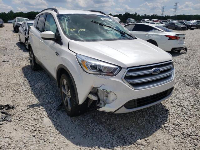 Photo 1 from auction – 2017 FORD ESCAPE SE with VIN 1FMCU9GD5HUB51012