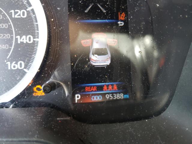 Photo 8 from auction – 2020 TOYOTA COROLLA LE with VIN 5YFEPRAE2LP068956