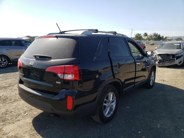 Photo 4 from auction – 2015 KIA SORENTO LX with VIN 5XYKT4A67FG626691
