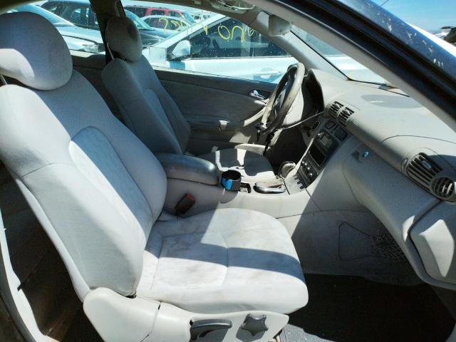 Photo 5 from auction – 2002 MERCEDES-BENZ C-CLASS with VIN WDBRN47JX2A350326