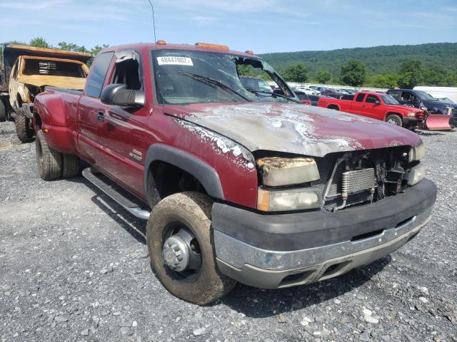 CHEVROLET SILVERADO 2004 with VIN 1GCJK39174E165726 - Photo from auction