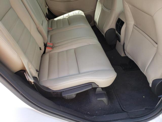 Photo 6 from auction – 2017 FORD ESCAPE SE with VIN 1FMCU9GD5HUB51012