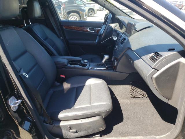 Photo 5 from auction – 2011 MERCEDES-BENZ C 300 with VIN WDDGF5EB2BR178002