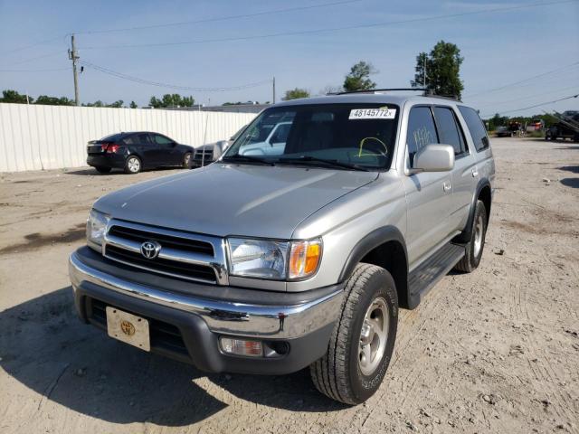 Photo 2 from auction – 2000 TOYOTA 4RUNNER SR with VIN JT3GN86R2Y0177315