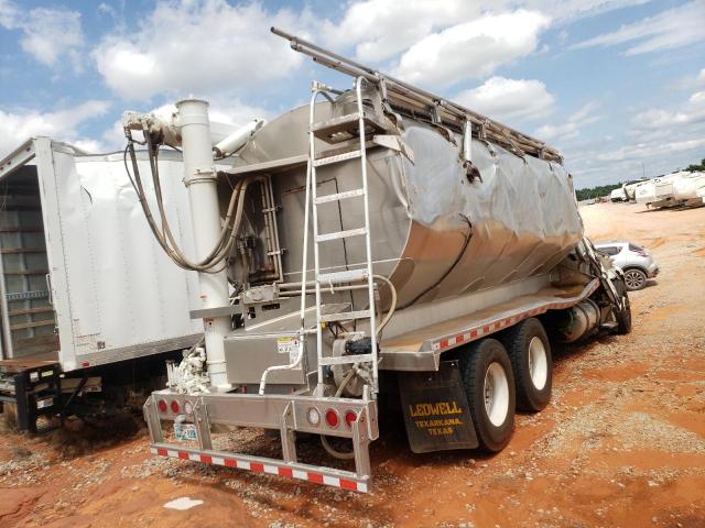 Photo 4 from auction – 2022 FREIGHTLINER M2 106 MED with VIN 1FVHCYD20NHMH0199