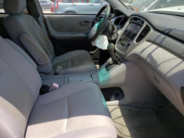 Photo 5 from auction – 2004 TOYOTA HIGHLANDER with VIN JTEGD21A440090101