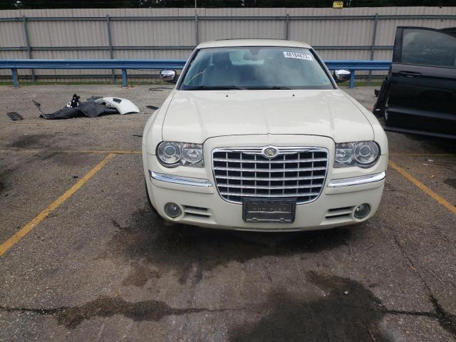 Фото 9 с аукциона – 2007 CHRYSLER 300C с VIN 2C3KA63H27H702406