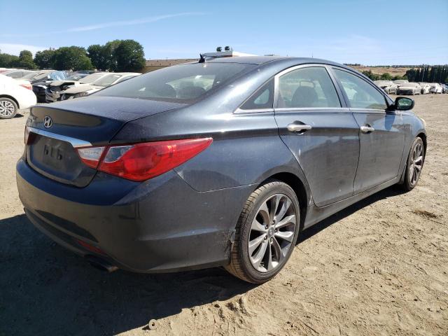 Photo 4 from auction – 2012 HYUNDAI SONATA SE with VIN 5NPEC4AC3CH355068