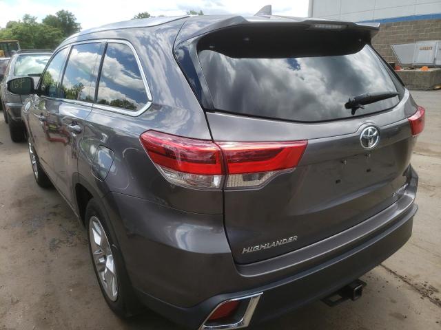 Photo 3 from auction – 2018 TOYOTA HIGHLANDER with VIN 5TDDZRFH8JS814694