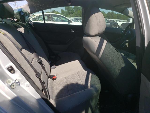 Photo 6 from auction – 2015 KIA FORTE LX with VIN KNAFK4A6XF5330705