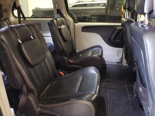Photo 6 from auction – 2014 CHRYSLER TOWN & COU with VIN 2C4RC1BG1ER439512
