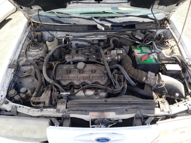 Photo 7 from auction – 1995 FORD ESCORT LX with VIN 3FASP15J0SR190824