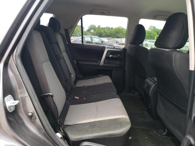 Photo 6 from auction – 2017 TOYOTA 4RUNNER SR with VIN JTEBU5JR2H5469902