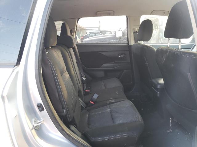 Photo 6 from auction – 2017 MITSUBISHI OUTLANDER with VIN JA4AD2A35HZ033638