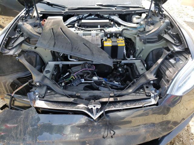 Photo 7 from auction – 2017 TESLA MODEL S with VIN 5YJSA1E20HF224209