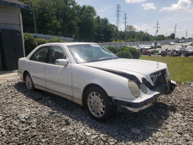 MERCEDES-BENZ E 320 2000 with VIN WDBJF65J8YB060159 - Photo from auction
