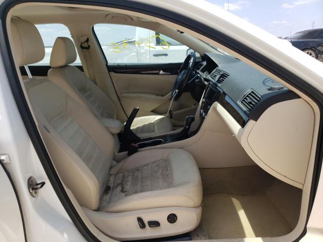 Photo 5 from auction – 2014 VOLKSWAGEN PASSAT SEL with VIN 1VWCN7A31EC085840
