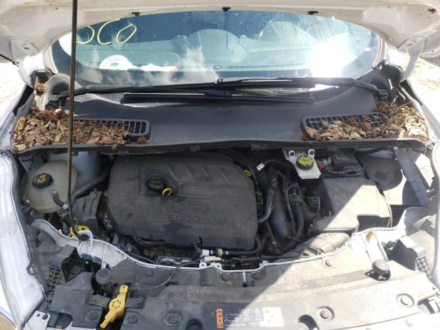 Photo 7 from auction – 2017 FORD ESCAPE SE with VIN 1FMCU9GD2HUD94602