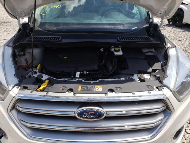 Photo 7 from auction – 2017 FORD ESCAPE SE with VIN 1FMCU9GD5HUB51012