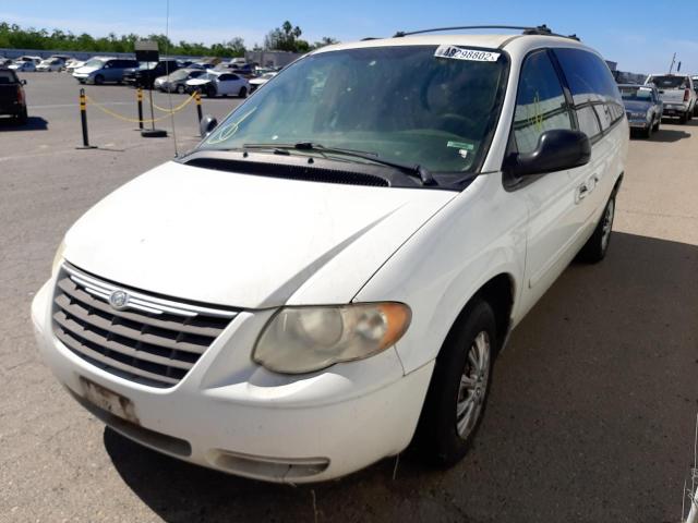 Photo 2 from auction – 2007 CHRYSLER TOWN & COU with VIN 2A4GP44R07R190984