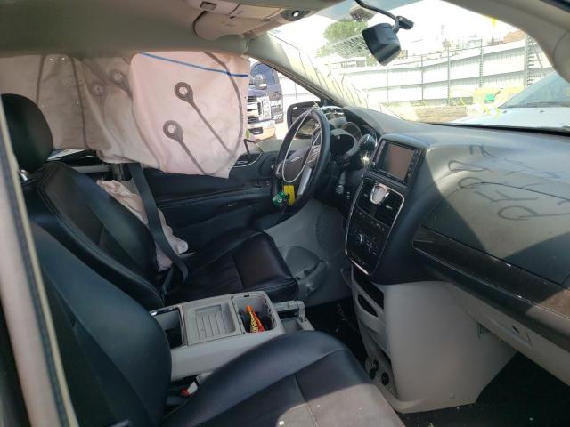 Photo 5 from auction – 2016 CHRYSLER TOWN & COU with VIN 2C4RC1BG1GR297682