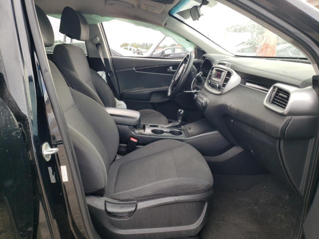 Photo 5 from auction – 2017 KIA SORENTO LX with VIN 5XYPG4A32HG229764