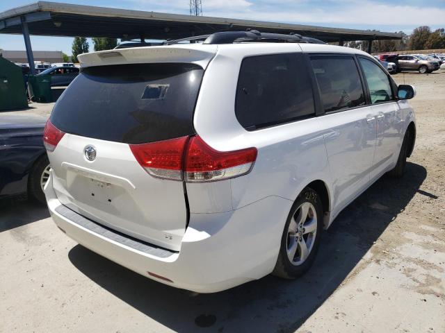 Photo 4 from auction – 2013 TOYOTA SIENNA LE with VIN 5TDKK3DC3DS362805