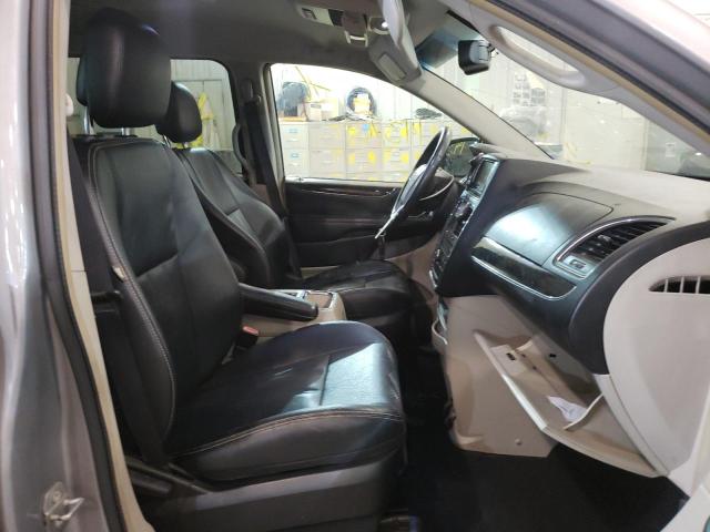 Photo 5 from auction – 2015 CHRYSLER TOWN & COU with VIN 2C4RC1BG4FR561377
