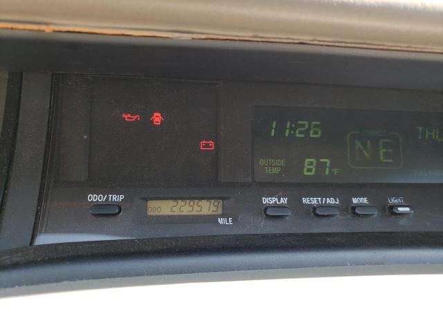 Photo 8 from auction – 2001 TOYOTA AVALON XL with VIN 4T1BF28B01U127751